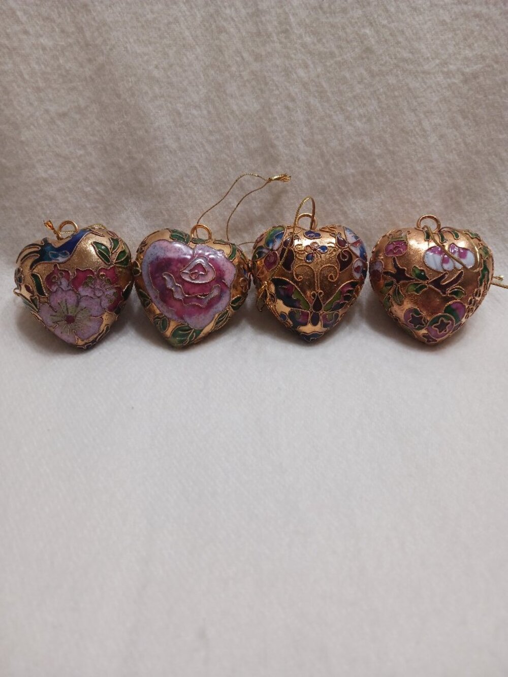 Excellent Condition 4 Vintage Cloisonne Enamel Heart Ornaments
